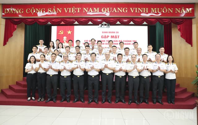 Binh đoàn 20 gặp mặt cơ quan chính trị, cán bộ chính trị năm 2026
