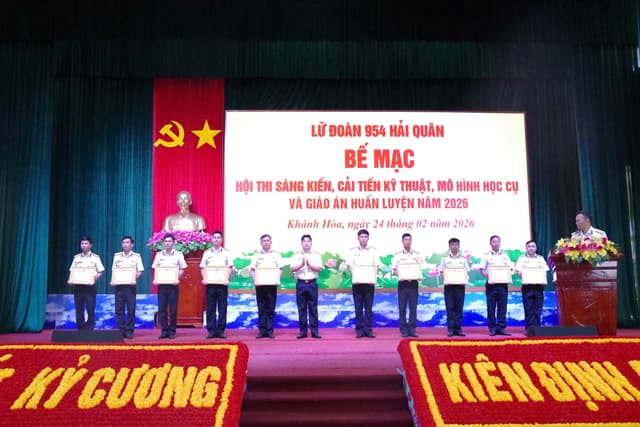 Lữ đoàn 954 bế mạc Hội thi sáng kiến, cải tiến kỹ thuật