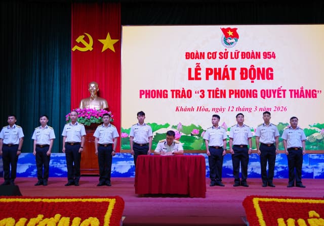 Lữ đoàn 954 phát động phong trào “3 tiên phong quyết thắng”