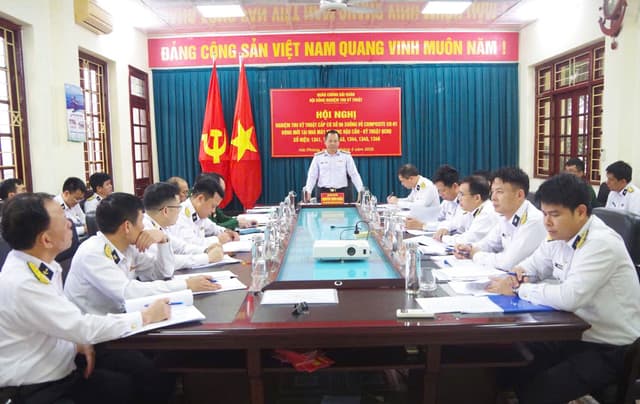 Nghiệm thu xuồng CQ-01 do Nhà máy X70 sản xuất