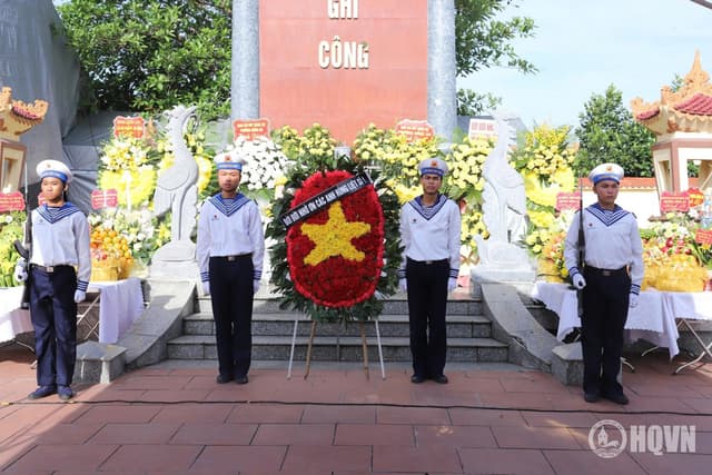 Lữ đoàn 131 hỗ trợ phường Hồng An xác định danh tính hài cốt liệt sĩ