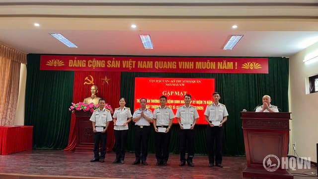 Nhà máy X70 tri ân các gia đình chính sách