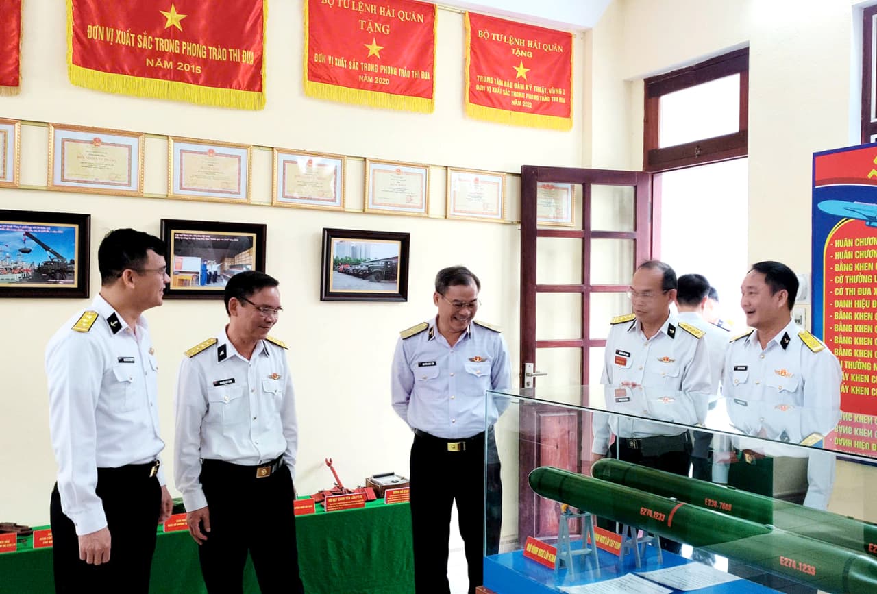 Vùng 3 Hải quân rút kinh nghiệm xây dựng đơn vị điểm công tác đảng, công tác chính trị