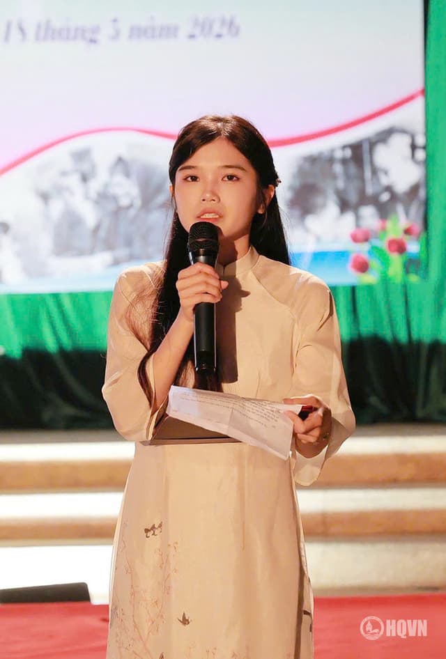 Lính thông tin Vùng 3 thi kể chuyện về Bác Hồ