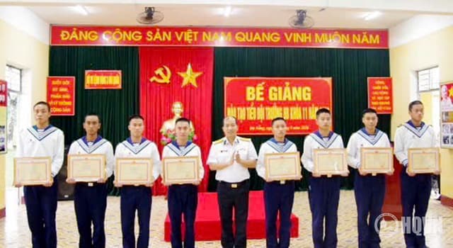Tiểu đoàn 355 bế giảng đào tạo tiểu đội trưởng bộ binh