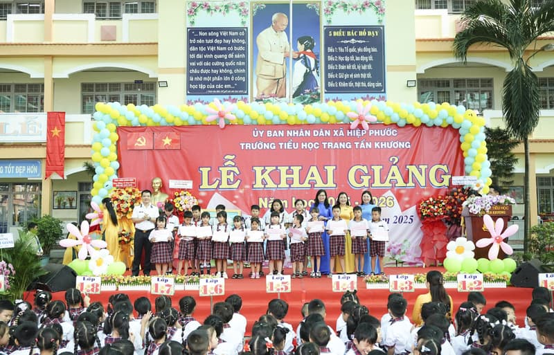 Phụ nữ Cảng Tân cảng Hiệp Phước: Trí tuệ, bản lĩnh, hoàn thành tốt nhiệm vụ