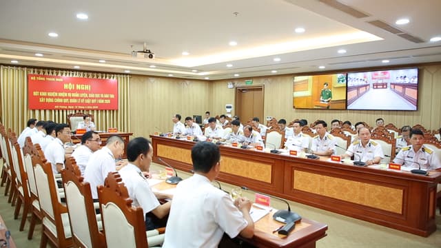 RÚT KINH NGHIỆM HUẤN LUYỆN, GIÁO DỤC VÀ ĐÀO TẠO, XÂY DỰNG CHÍNH QUY, QUẢN LÝ KỶ LUẬT