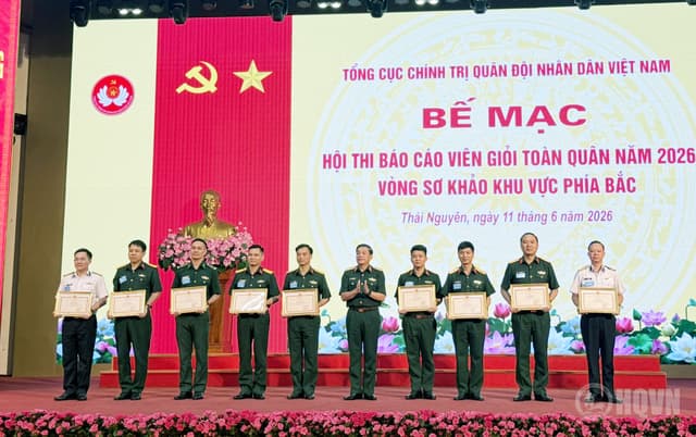Quân chủng Hải quân giành 5 giải tại Hội thi báo cáo viên giỏi toàn quân khu vực phía Bắc