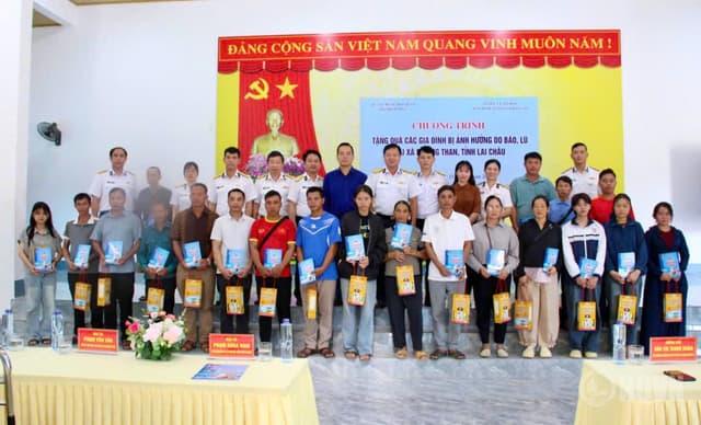 Bộ Tham mưu Hải quân tổ chức hoạt động hướng về Lai Châu