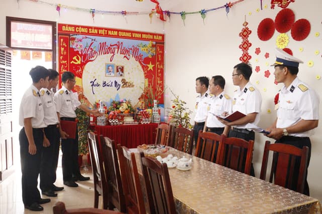 Nhiều sáng tạo trang trí phòng đón Xuân Bính Ngọ