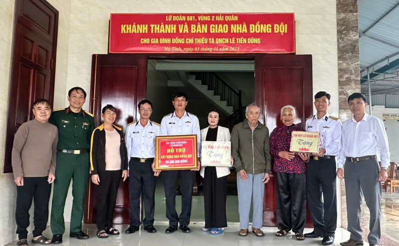 Lữ đoàn 681 bàn giao nhà đồng đội cho quân nhân có hoàn cảnh khó khăn