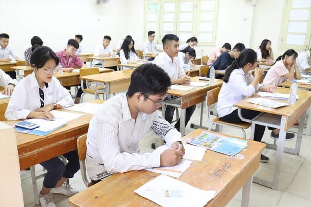 Khuyến cáo học sinh, phụ huynh cảnh giác với các chiêu trò lừa đảo mùa thi