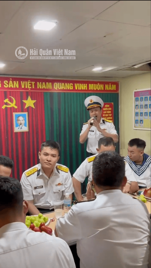 Khí thế năm mới ở Vùng 4 Hải quân