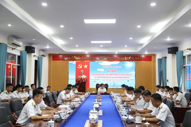 Vùng 4 giao nhiệm vụ cho đội tuyển tham gia hội thi cán bộ đoàn giỏi cấp Quân chủng
