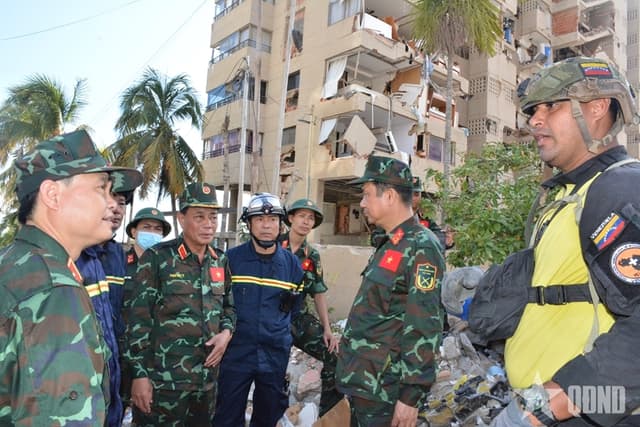 Đại tướng Phan Văn Giang gửi thư biểu dương các sĩ quan, quân nhân chuyên nghiệp tham gia khắc phục hậu quả động đất tại Venezuela