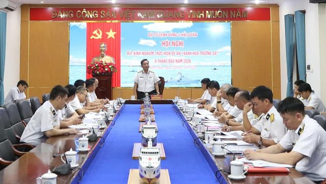Vùng 4 Hải quân rút kinh nghiệm thực hiện Đề án “Xanh hóa Trường Sa”