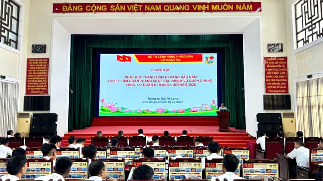 Lữ đoàn 162 quán triệt, giáo dục nhiệm vụ 6 tháng cuối năm 2026