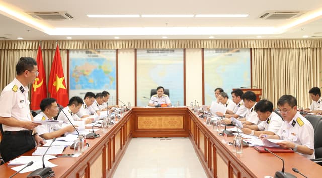 Hội nghị thông qua dự thảo báo cáo công tác quân sự quốc phòng và dự thảo nghị quyết của Đảng ủy Quân chủng