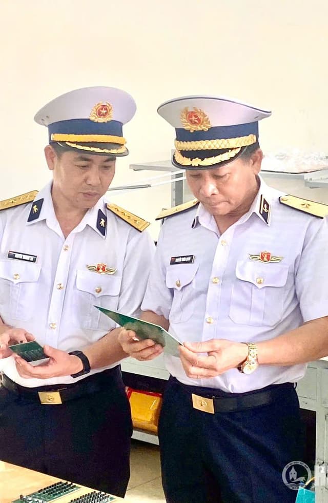 Đánh giá cơ sở đề tài chế tạo hệ thống nguồn thiết bị quang điện tử