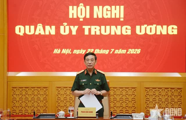 Đại tướng Phan Văn Giang chủ trì Hội nghị Quân ủy Trung ương