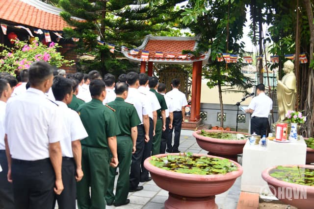 Trường Sa - Vẹn nguyên nghĩa tình trong tháng Bảy tri ân