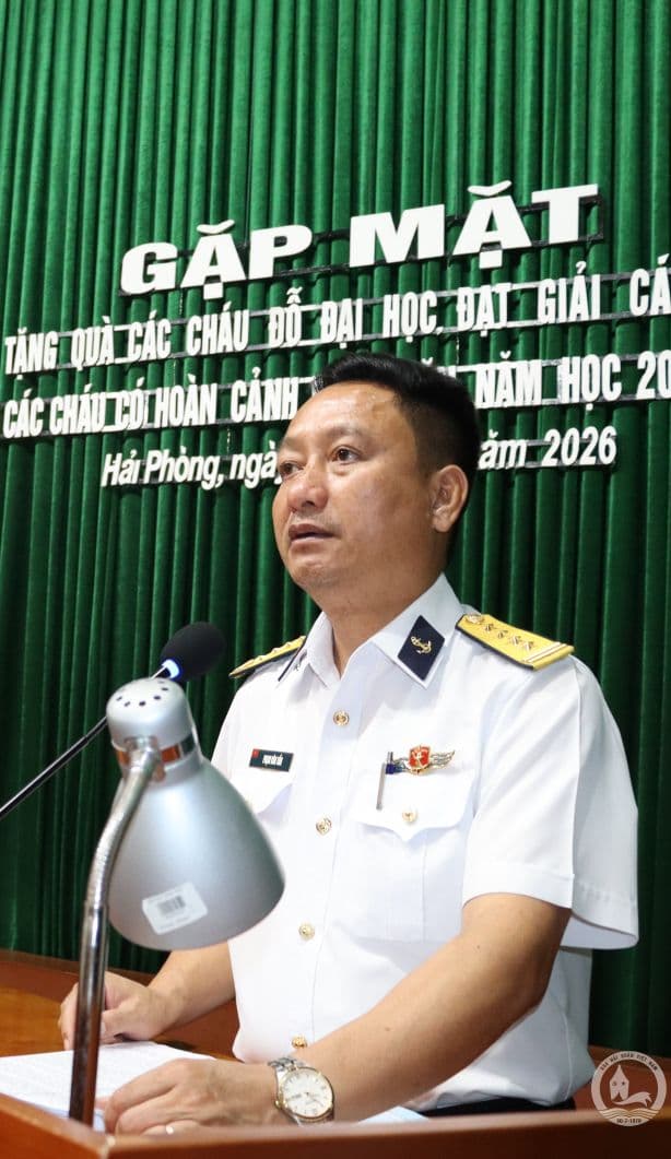 Trung tâm 47 gặp mặt con quân nhân đỗ đại học và đạt giải