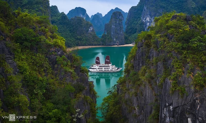 Vẻ đẹp biển đảo Việt Nam