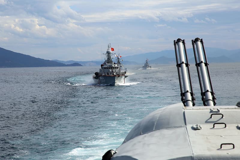 PHÁT HUY TRUYỀN THỐNG ANH HÙNG, XÂY DỰNG ĐẢNG BỘ QUÂN CHỦNG HẢI QUÂN TRONG SẠCH VỮNG MẠNH HOÀN THÀNH XUẤT SẮC NHIỆM VỤ ĐƯỢC GIAO