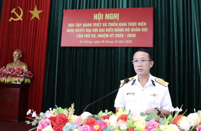 Lữ đoàn 127 quán triệt, triển khai nghị quyết Đại hội Đảng bộ Quân đội