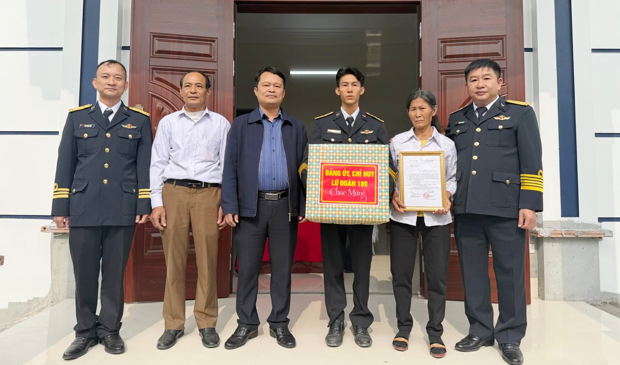 Lữ đoàn 189 khánh thành và bàn giao nhà đồng đội tại Ninh Bình