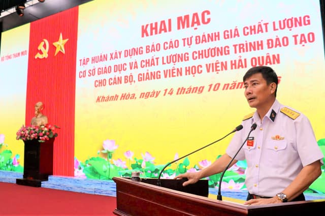 Tập huấn xây dựng báo cáo tự đánh giá chất lượng cơ sở giáo dục và chất lượng chương trình đào tạo