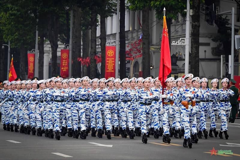 Giữ vững tầm nhìn trăm năm từ sức mạnh Quân đội nhân dân