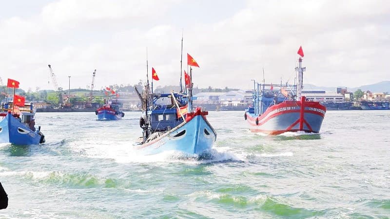 Quyết tâm gỡ “thẻ vàng” IUU