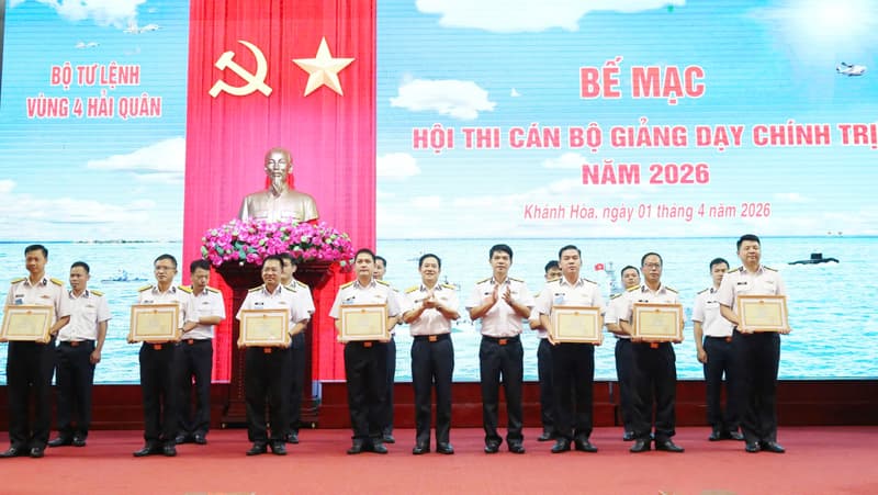 Vùng 4 Hải quân: 100% thí sinh đạt khá, giỏi trong Hội thi cán bộ giảng dạy chính trị