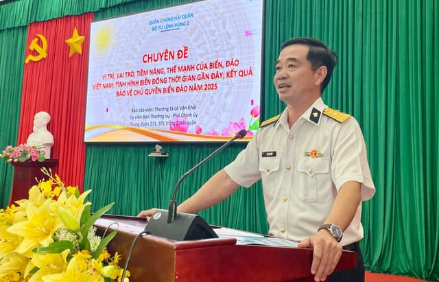 Trung đoàn 251 tuyên truyền biển đảo và thu hút nguồn nhân lực tại tỉnh Vĩnh Long