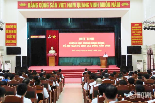 Lữ đoàn 679: Mít tinh hưởng ứng tháng hành động về an toàn, vệ sinh lao động năm 2026