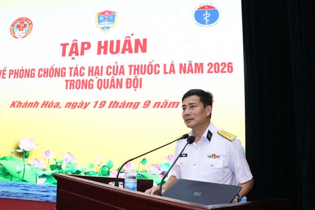 Cục Quân y tập huấn phòng, chống tác hại của thuốc lá tại Học viện Hải quân