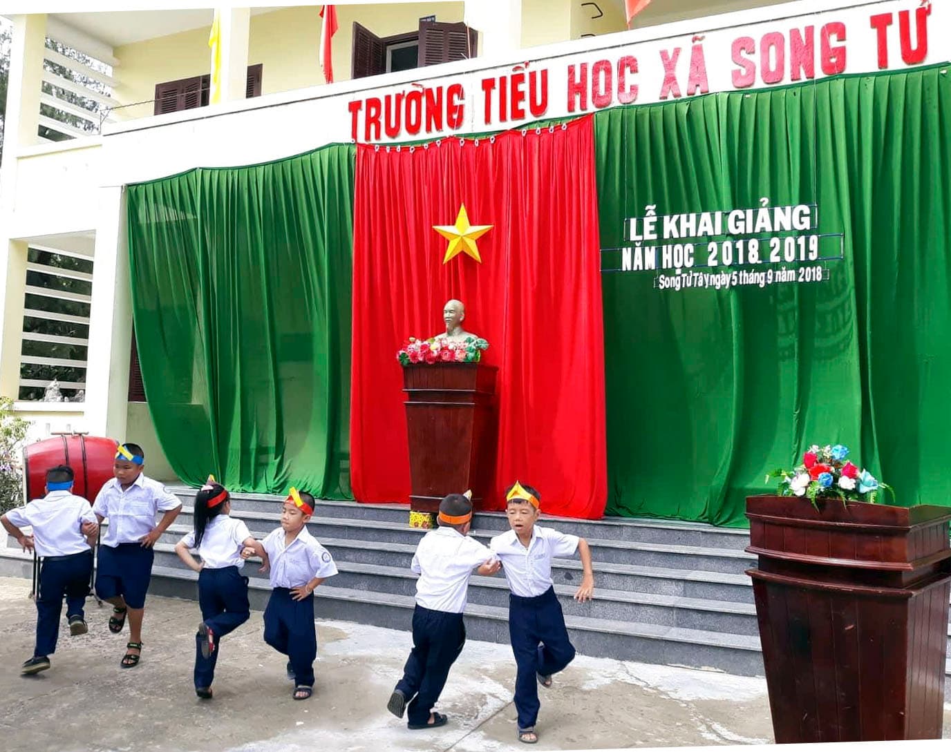 Trường Tiểu học xã đảo Song Tử Tây khai giảng năm học mới