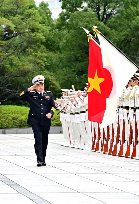 Phó Đô đốc Trần Thanh Nghiêm thăm và làm việc tại Nhật Bản